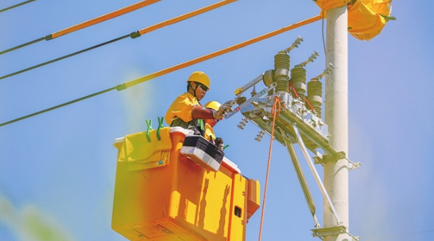  絕緣服的特性和用途有哪些